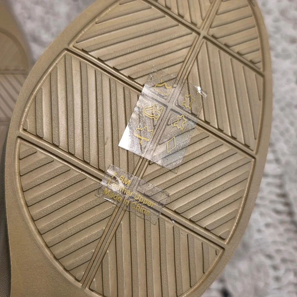 L'Amour Des Pieds Leada Wedge Sandals Gold Laser Cut Slingback Womens 7.5 M NEW